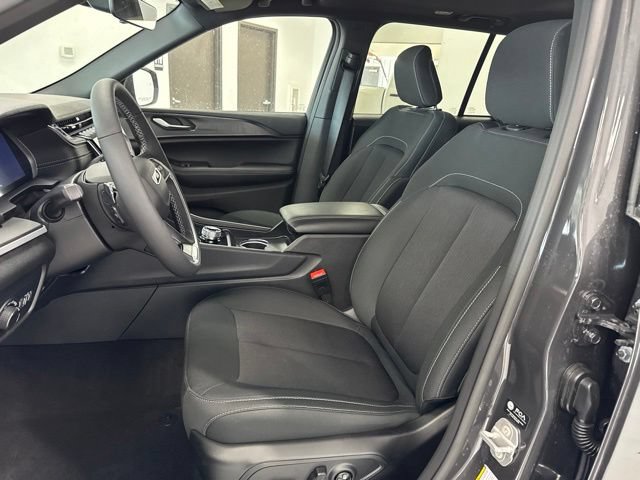 New 2026 Jeep Grand Cherokee Laredo X AWD/4WD image 14