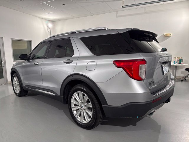 Used 2023 Ford Explorer Limited w/ Limited Technology Package RWD image 5
