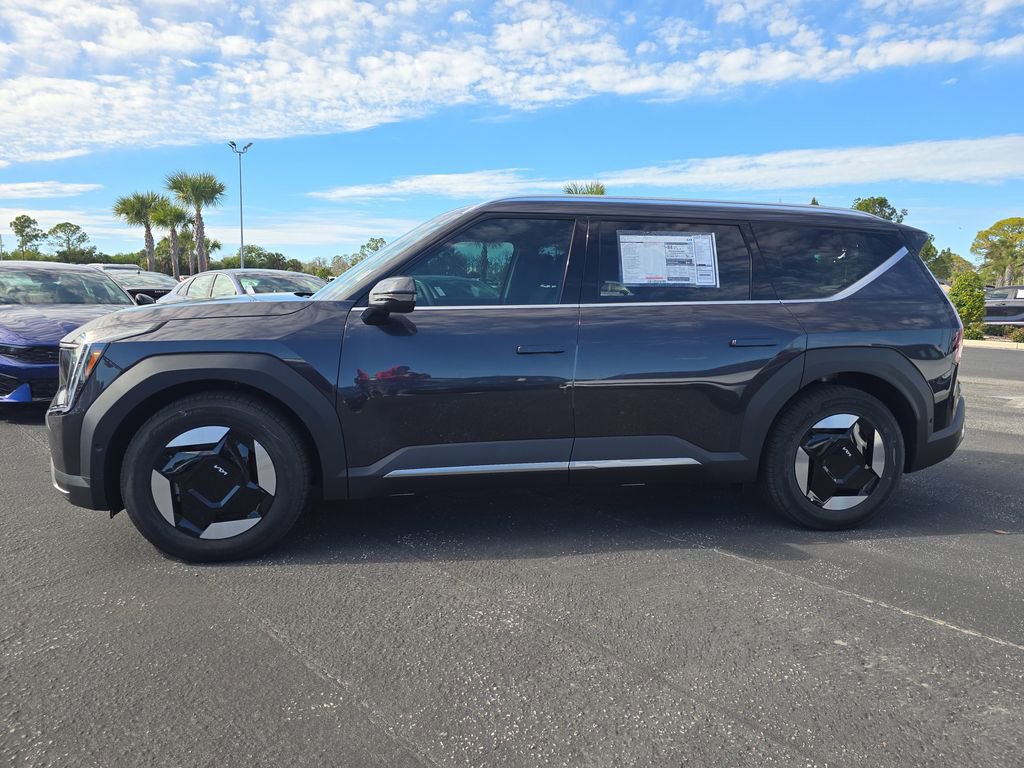 New 2026 Kia EV9 Wind image 5