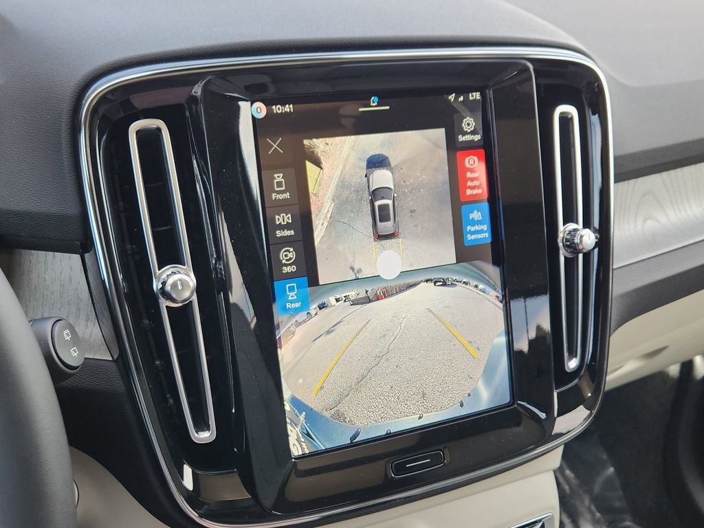 New 2026 Volvo XC40 B5 Plus w/ Protection Package Premier image 8