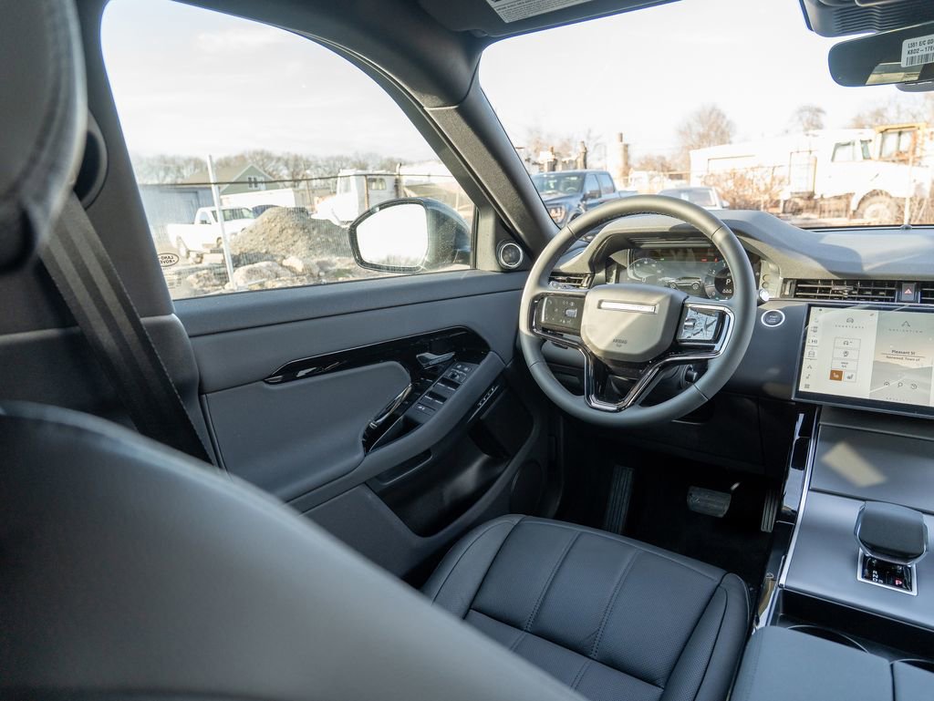 New 2026 Land Rover Range Rover Evoque S image 18