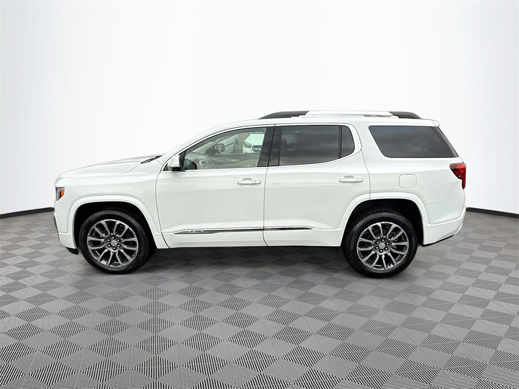 Used 2023 GMC Acadia Denali image 9