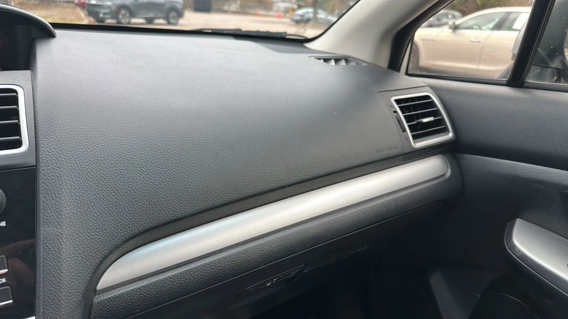 Used 2016 Subaru Crosstrek 2.0i Premium image 33