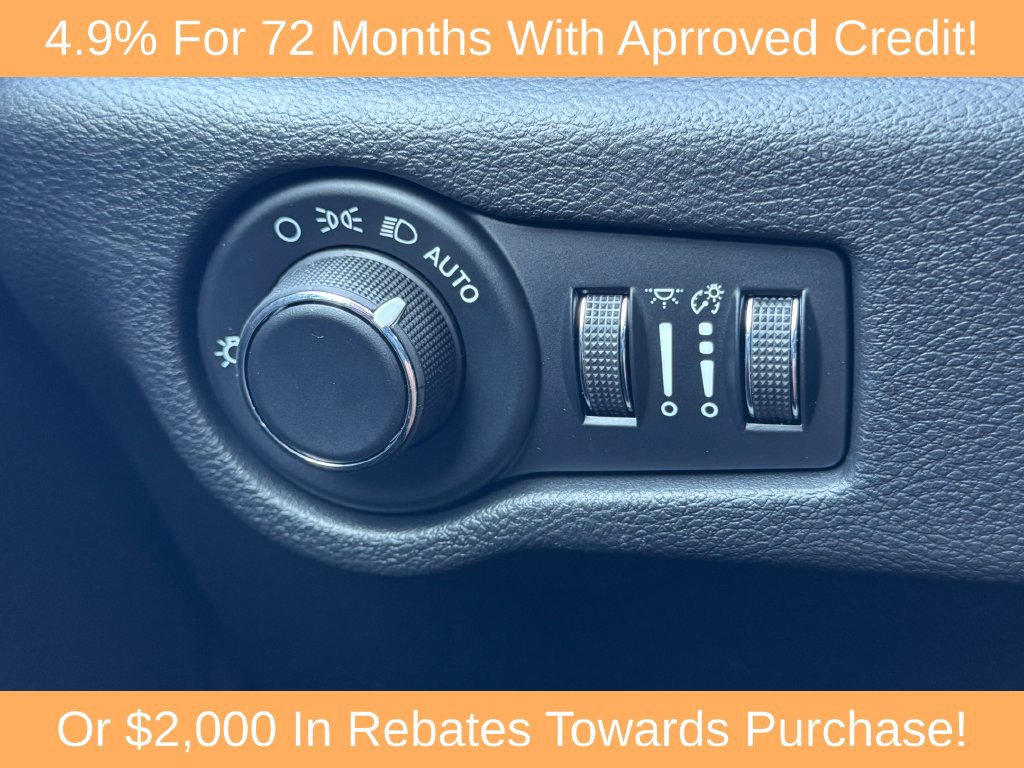 New 2027 Chrysler Pacifica Limited FWD image 31