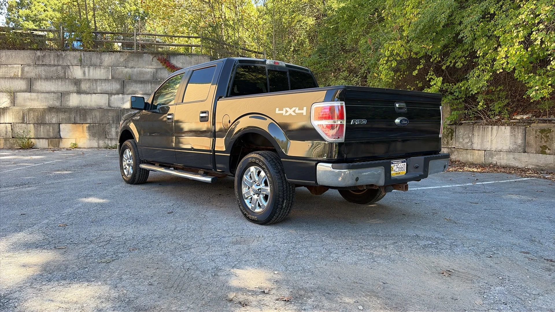 Used 2013 Ford F150 XLT w/ Luxury Equipment Group image 13