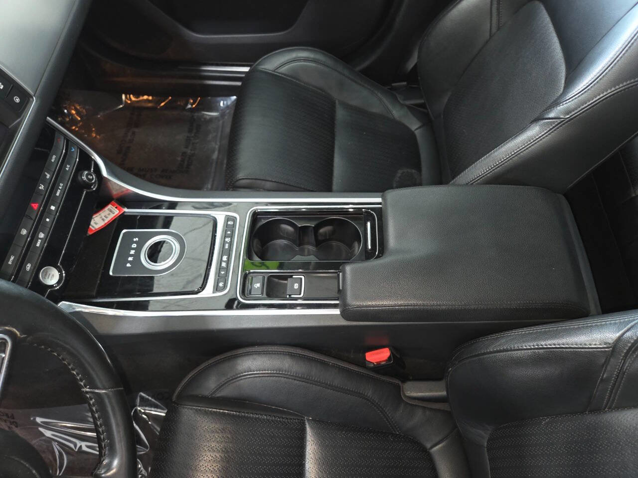 Used 2016 Jaguar XF Prestige AWD/4WD image 17
