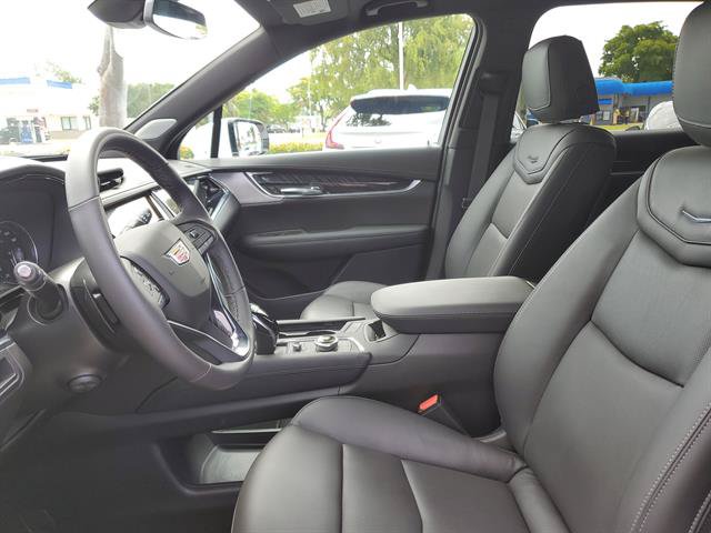 Certified 2025 Cadillac XT6 Premium Luxury FWD image 45