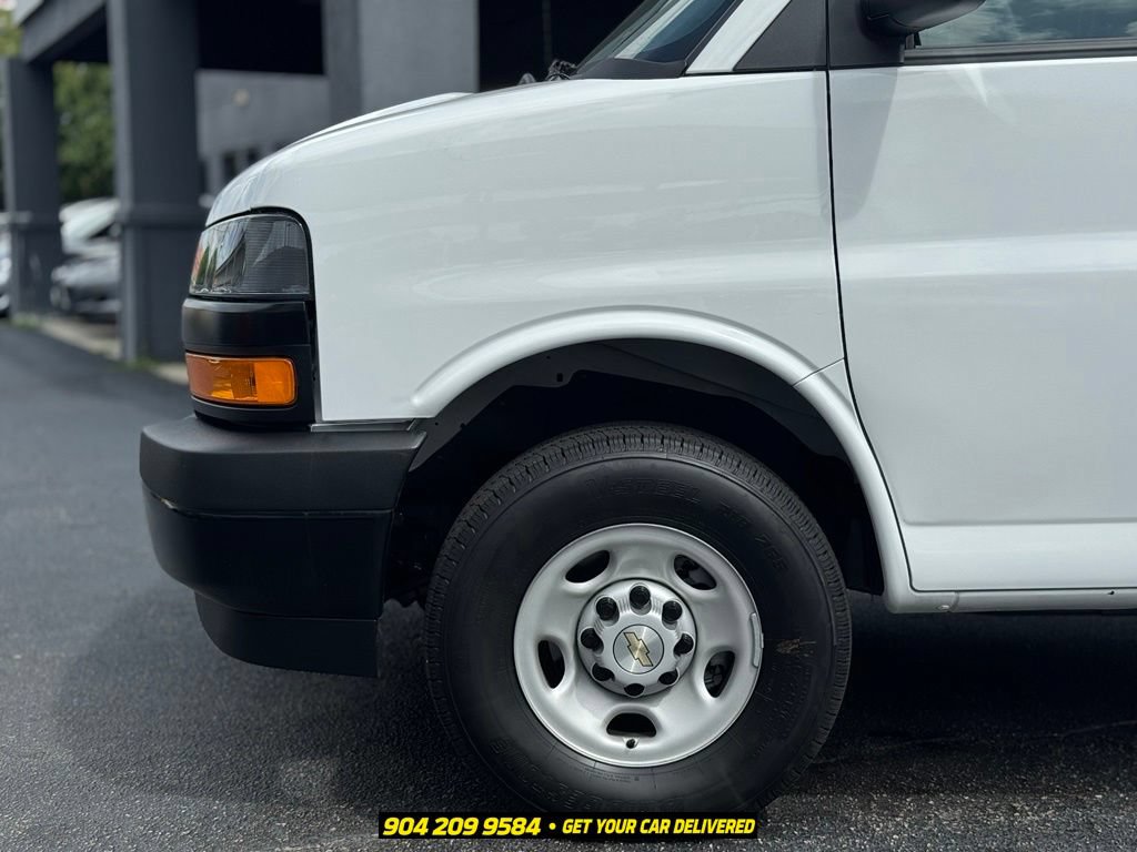 Used 2026 Chevrolet Express 2500 w/ Driver Convenience Package RWD image 13