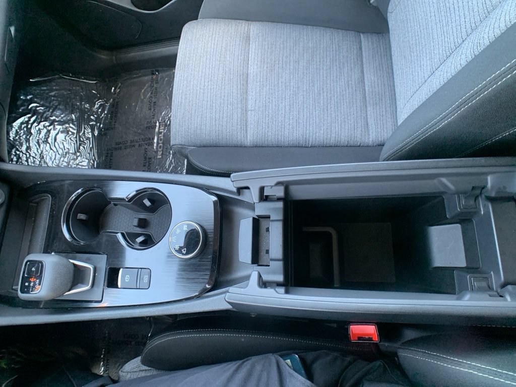 Used 2023 Nissan Rogue SV AWD/4WD image 22