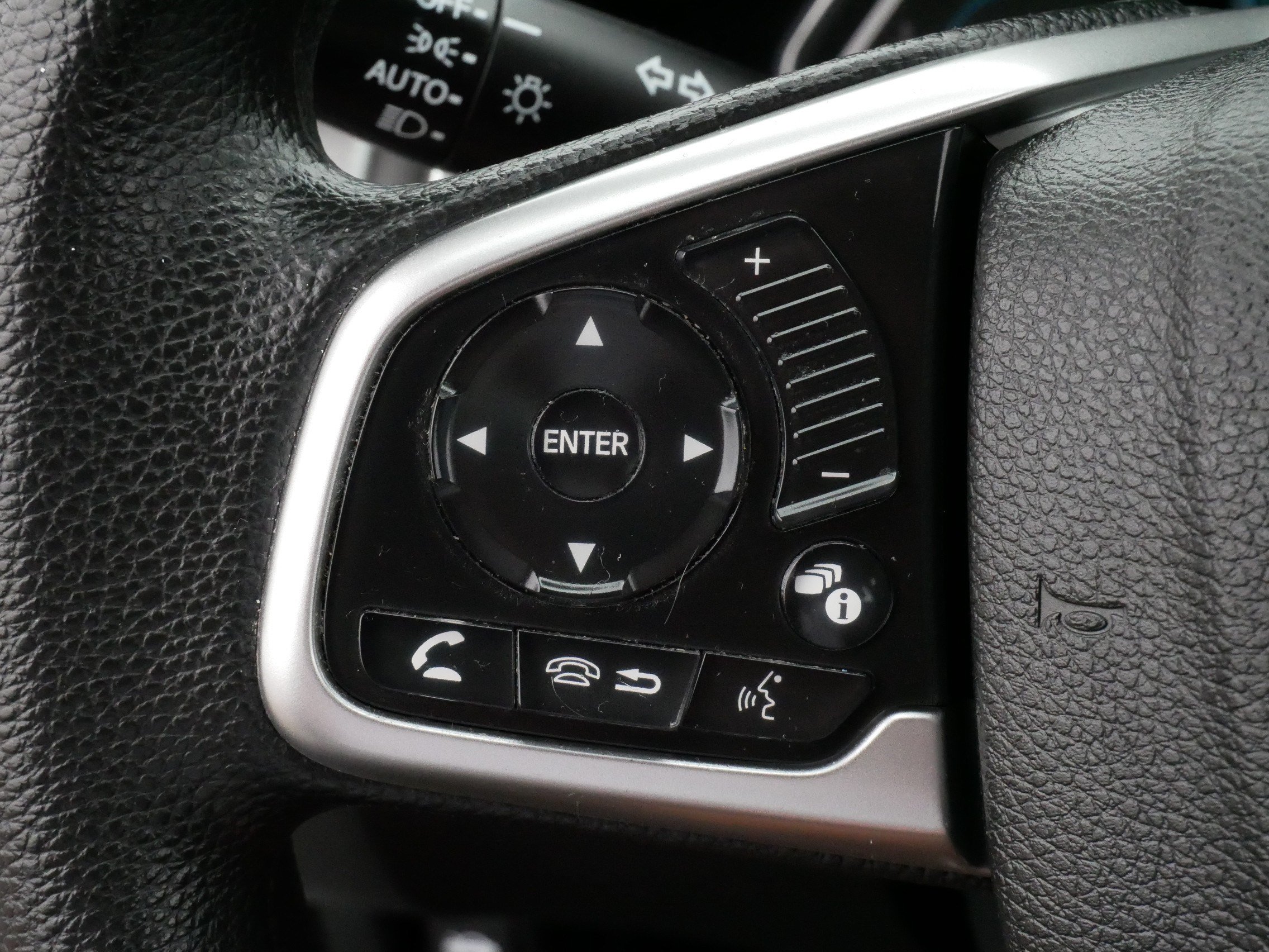 Used 2018 Honda Civic EX image 26