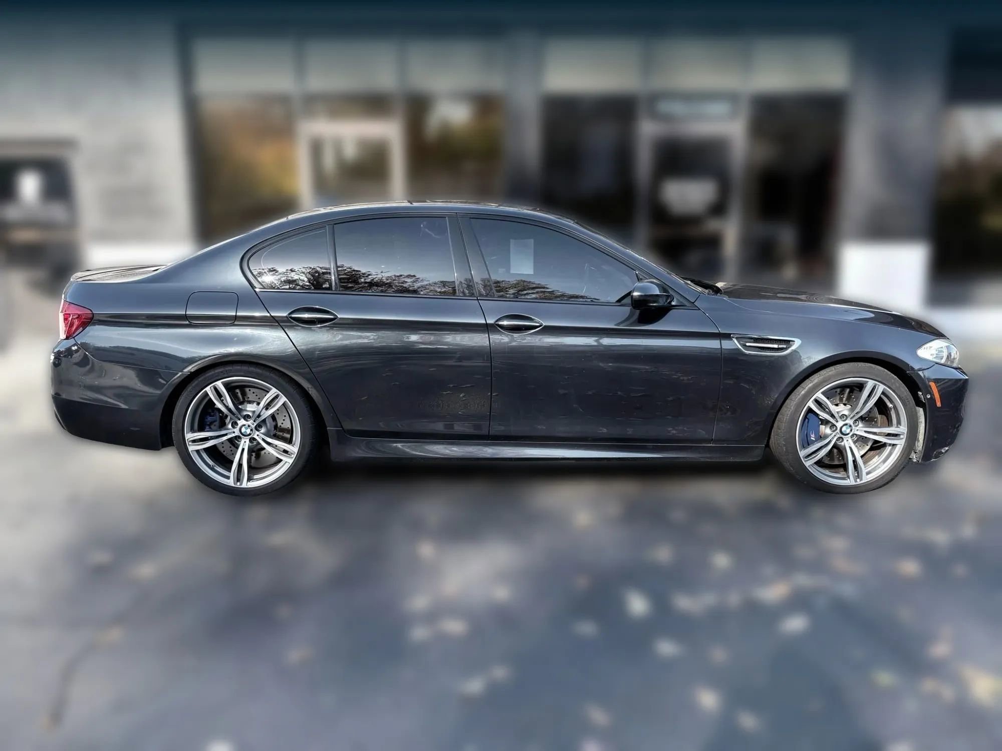 Used 2013 BMW M5 Sedan 4D w/ Executive Pkg RWD image 6