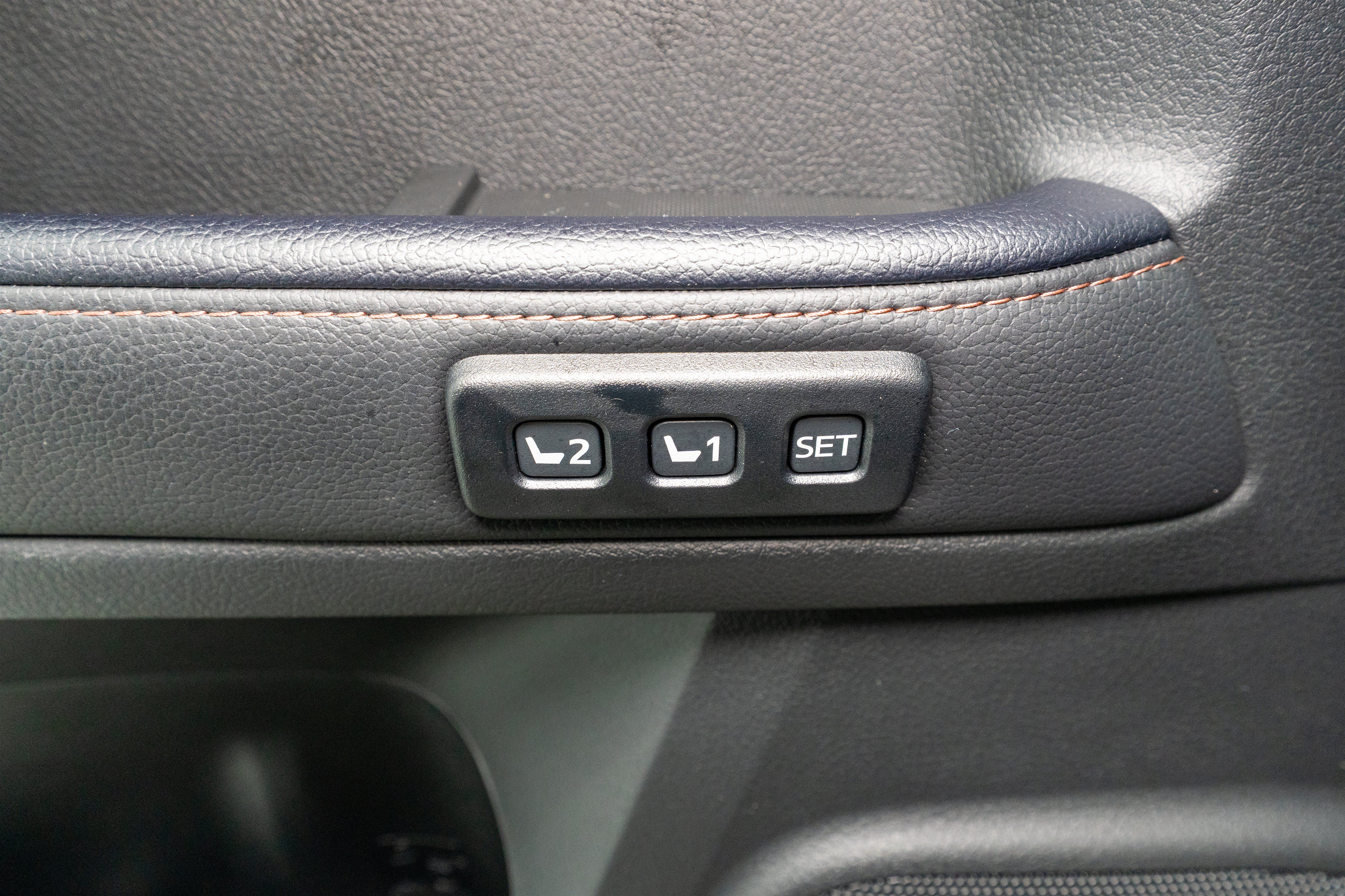 Used 2023 Toyota 4Runner Limited RWD image 15