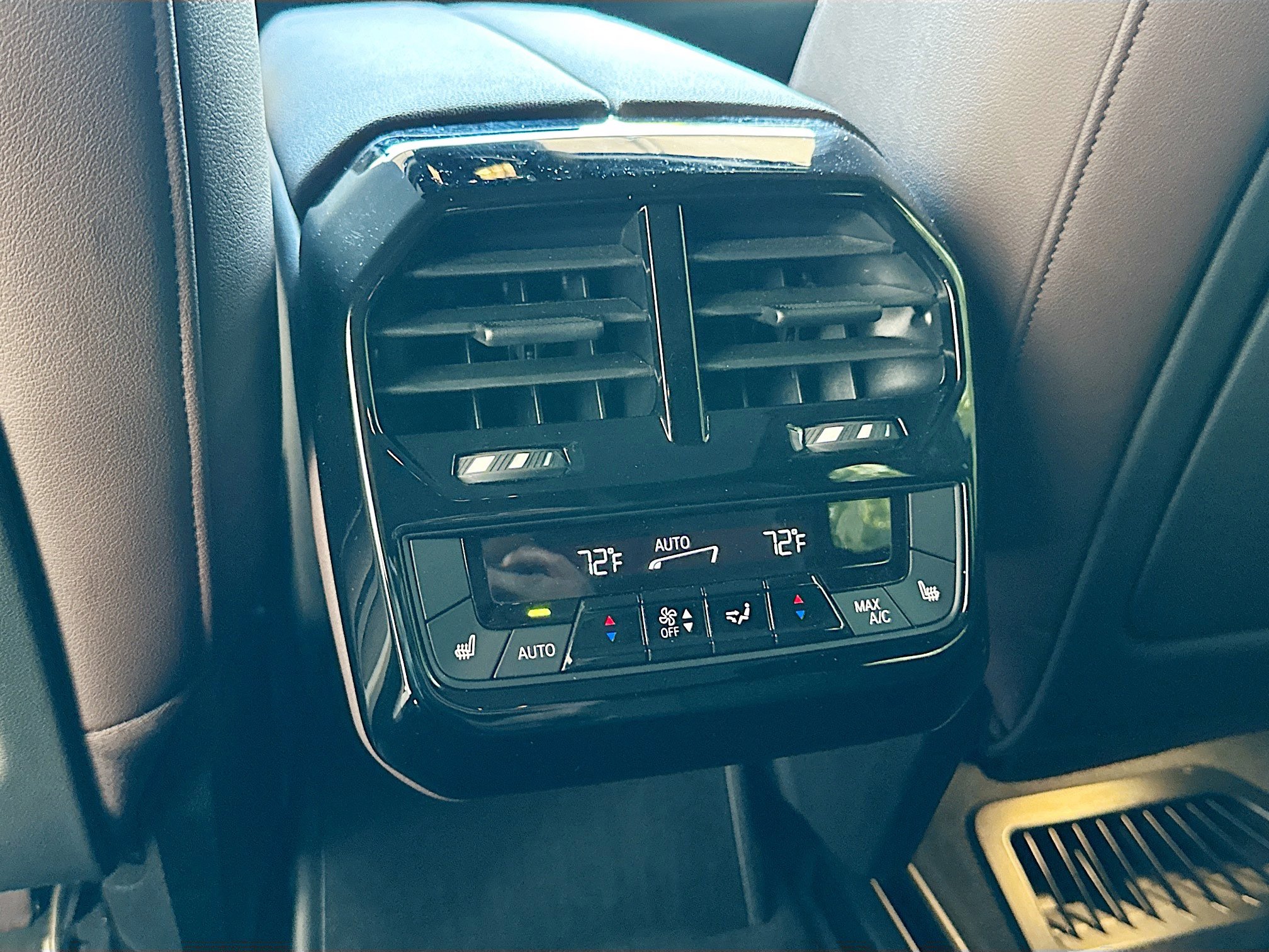 Certified 2023 BMW iX xDrive50 w/ Ultimate Package 2 image 27