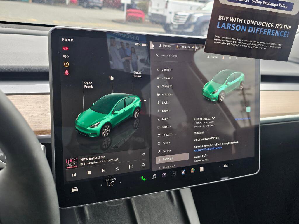 Used 2024 Tesla Model Y Long Range AWD/4WD image 35