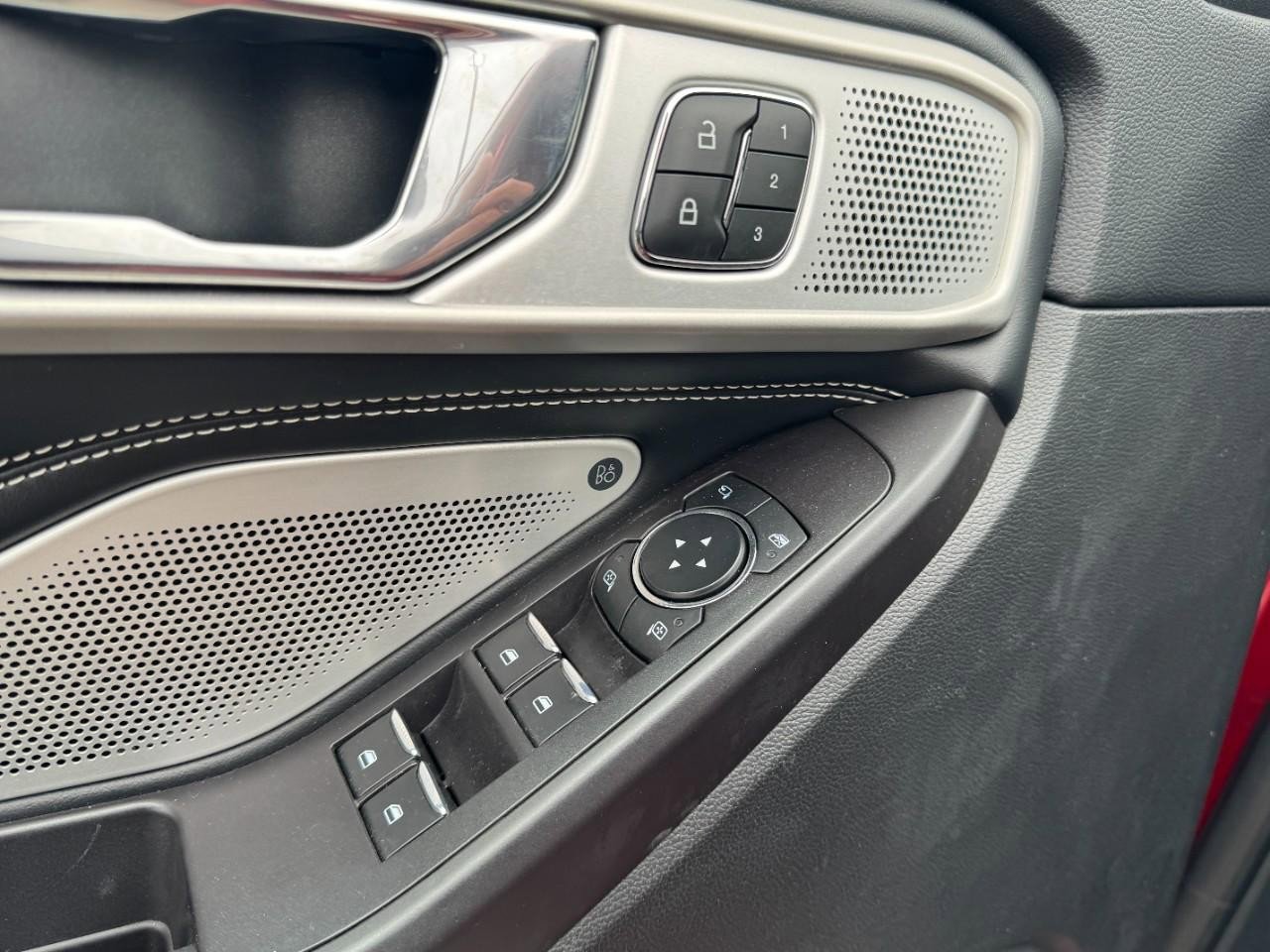 Used 2020 Ford Explorer ST w/ ST Street Pack image 17