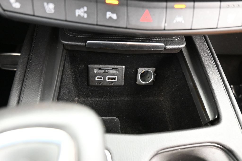 Used 2019 Cadillac XT4 Sport AWD/4WD image 38