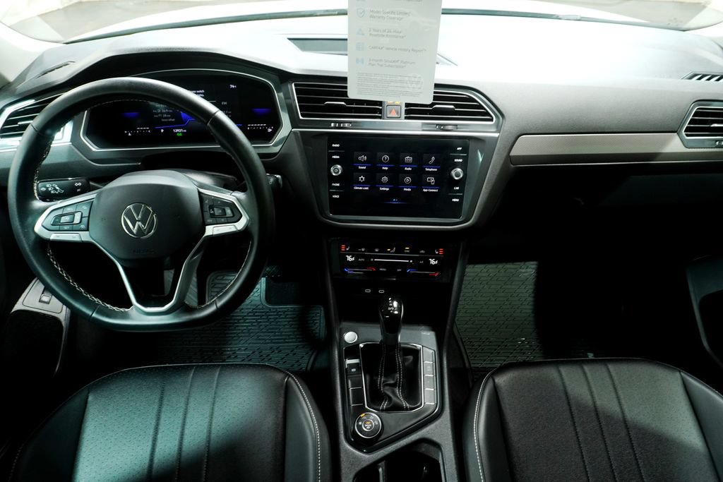Certified 2024 Volkswagen Tiguan SE AWD/4WD image 16