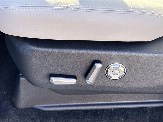 New 2025 Lincoln Navigator Reserve image 24