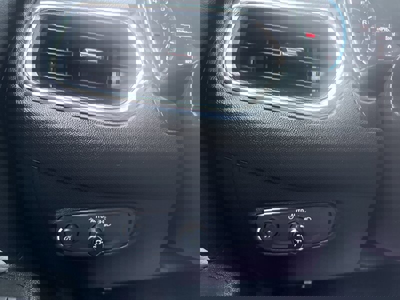 Used 2023 Chevrolet Equinox LS image 36