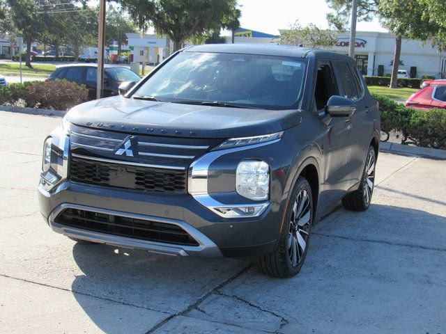 New 2025 Mitsubishi Outlander SE image 6