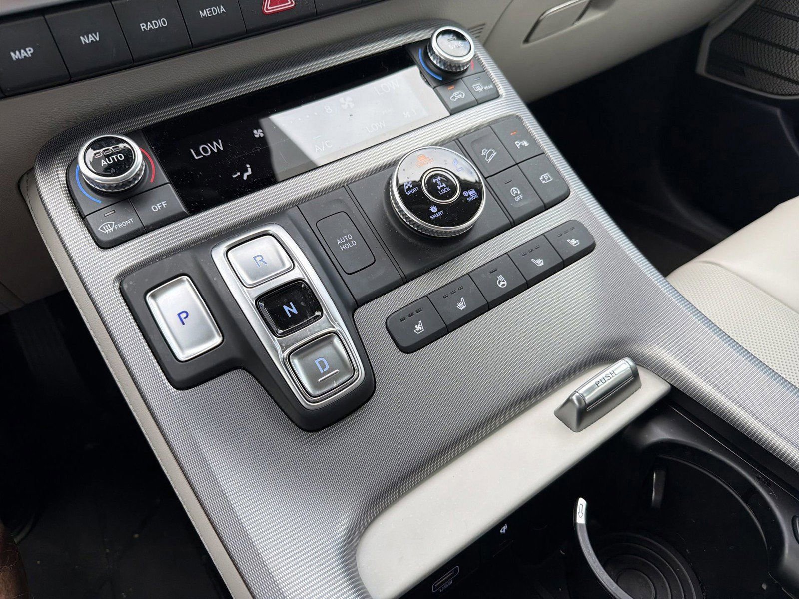 Used 2025 Hyundai Palisade Calligraphy AWD/4WD image 33