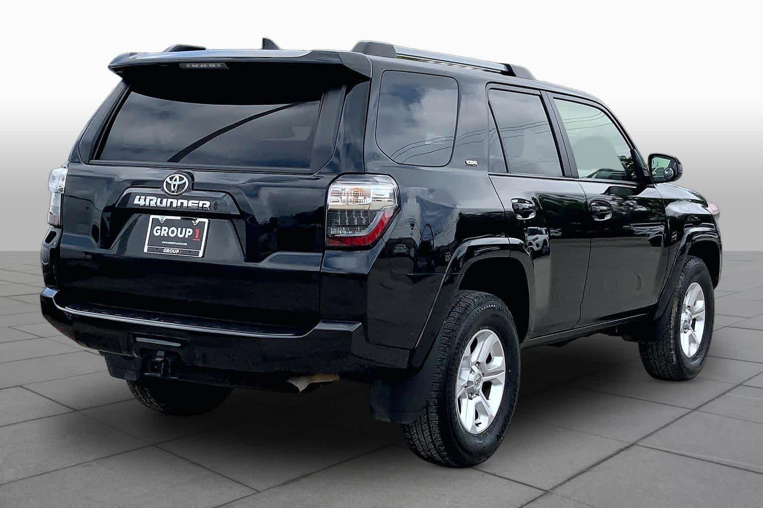 Used 2024 Toyota 4Runner SR5 AWD/4WD image 13