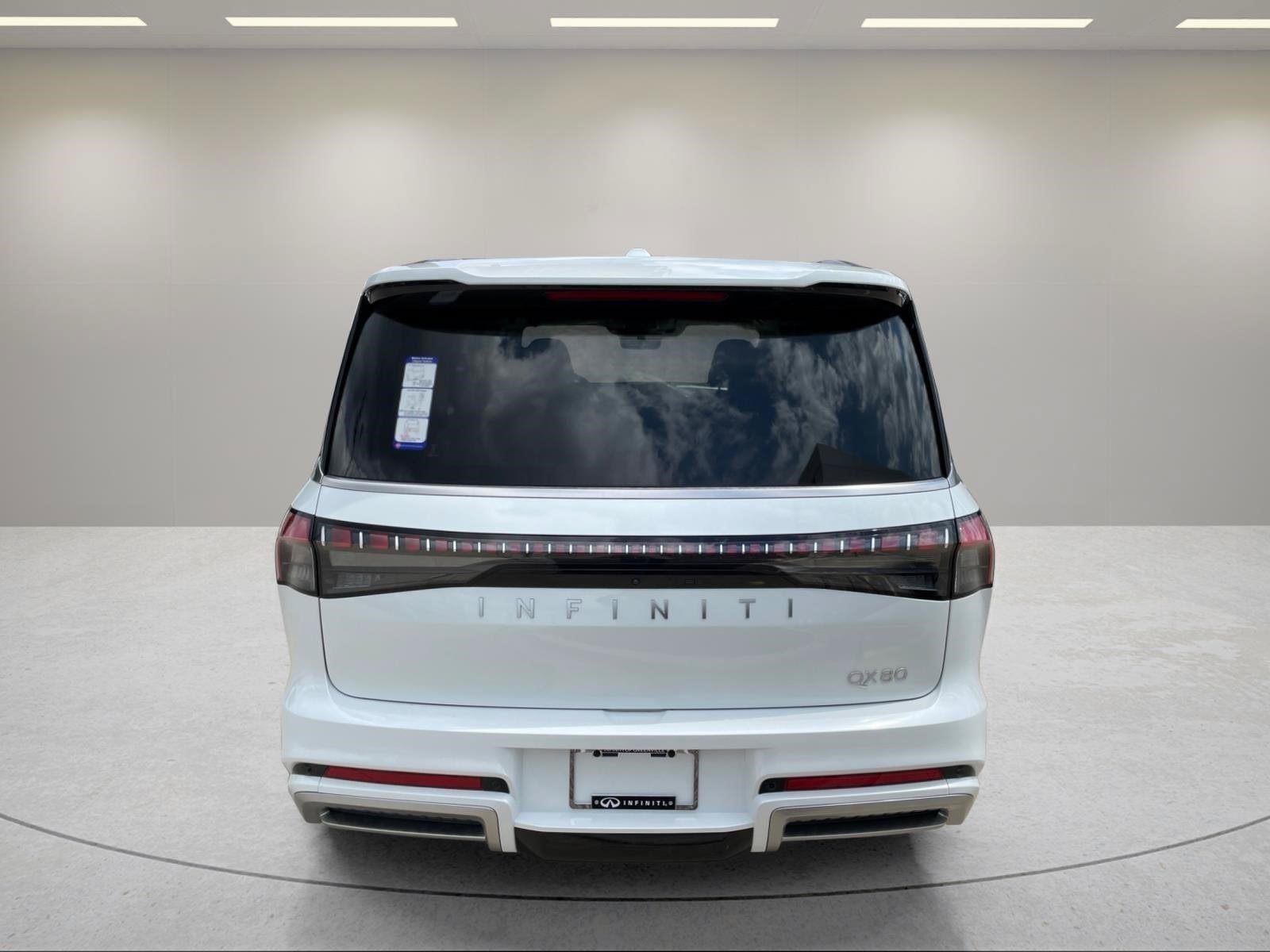 New 2026 INFINITI QX80 Luxe w/ Cargo Package RWD image 4