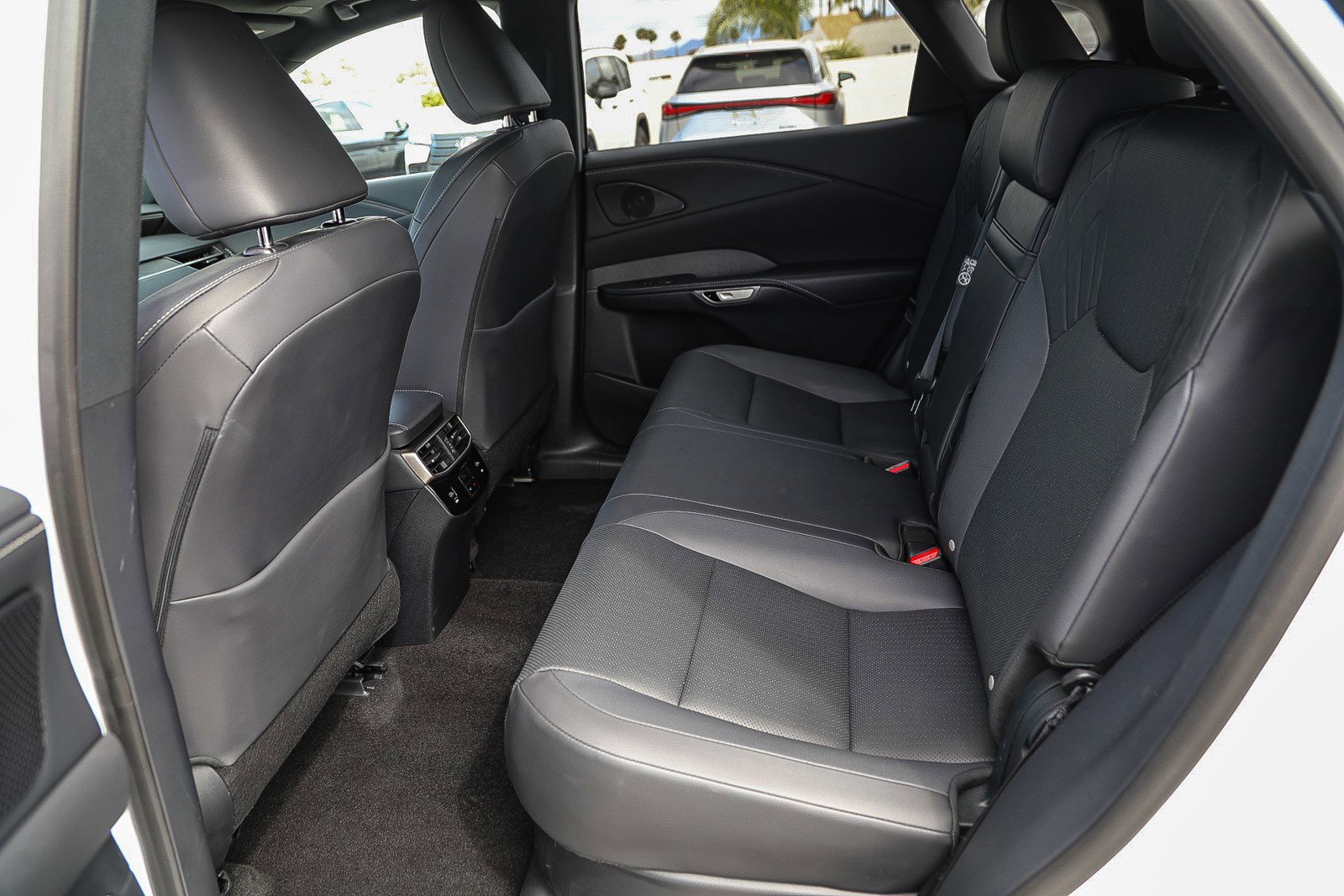 Used 2025 Lexus RX 350 Premium FWD image 18