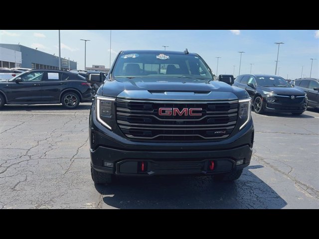 Certified 2024 GMC Sierra 1500 AT4 w/ AT4 Preferred Package AWD/4WD image 3