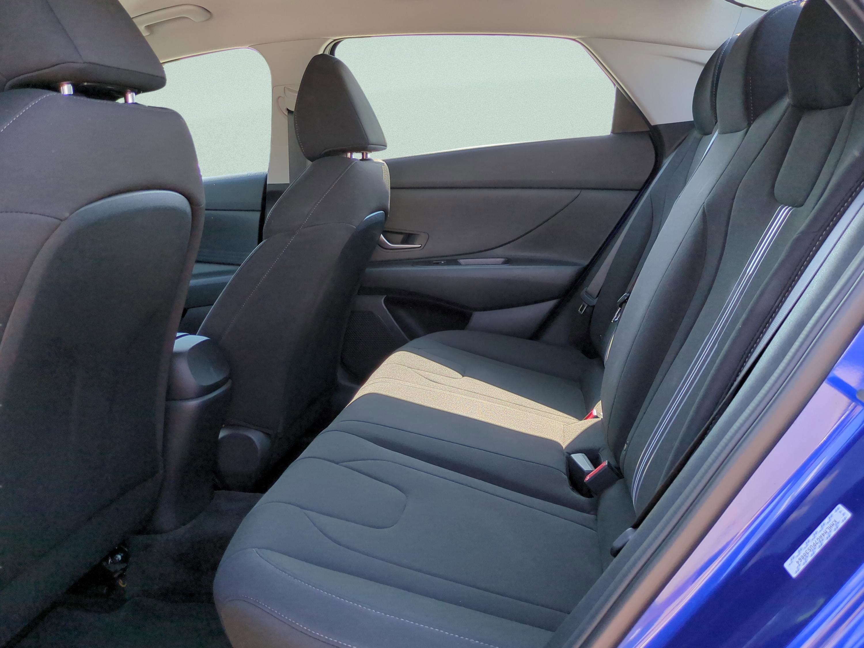 Used 2023 Hyundai Elantra SEL image 12