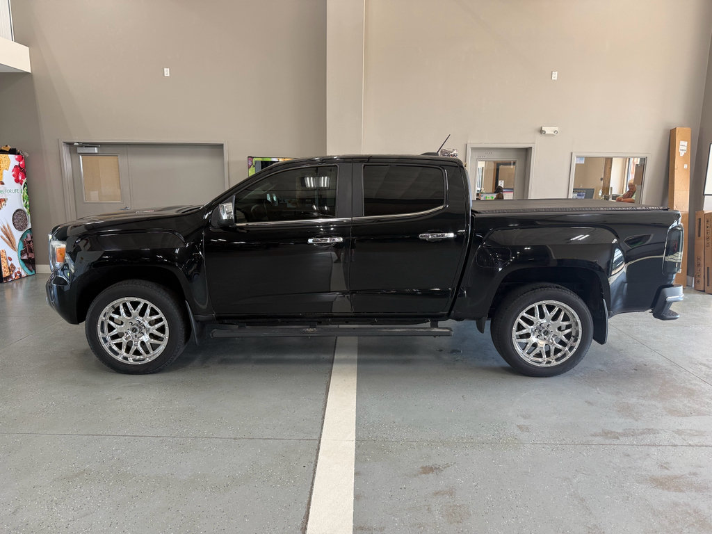 Used 2017 GMC Canyon SLT w/ Driver Alert Package AWD/4WD image 1