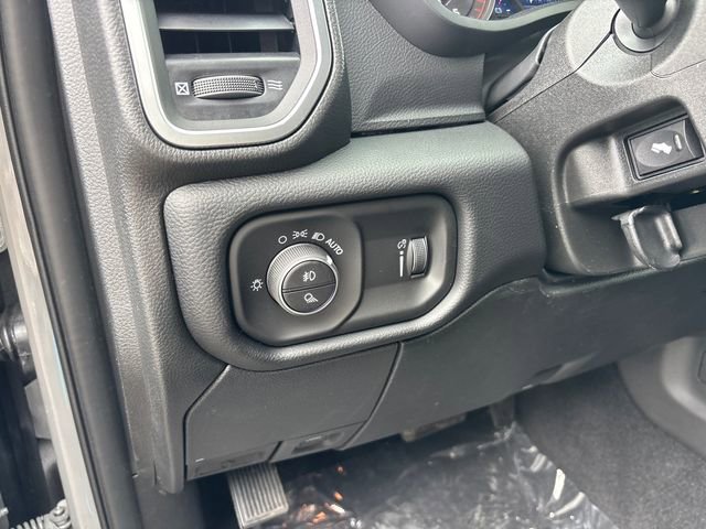 New 2026 RAM 2500 Big Horn AWD/4WD image 16