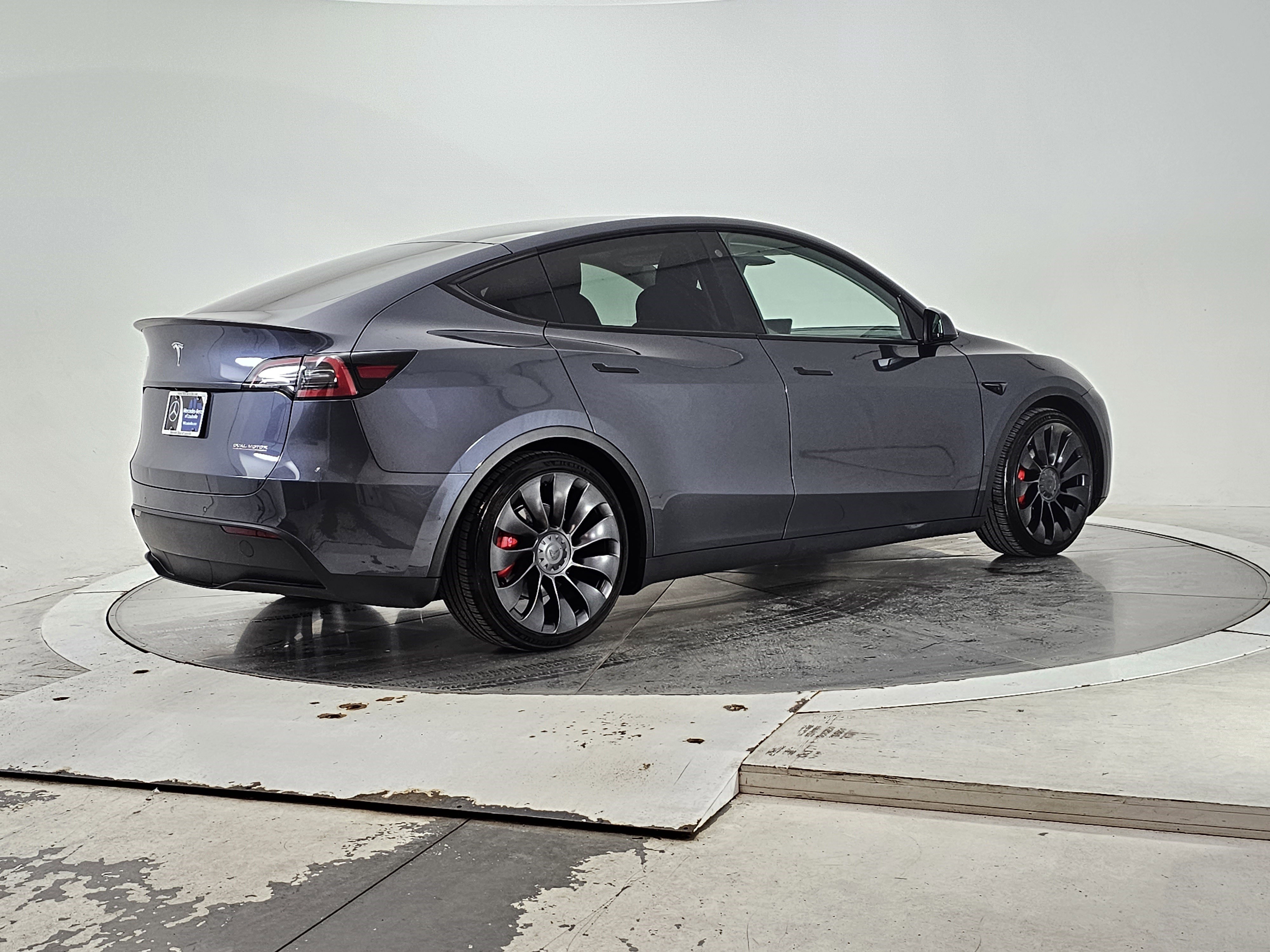 Used 2022 Tesla Model Y Performance video 2