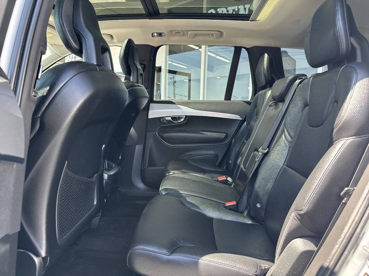 Used 2016 Volvo XC90 T5 Momentum AWD/4WD image 24