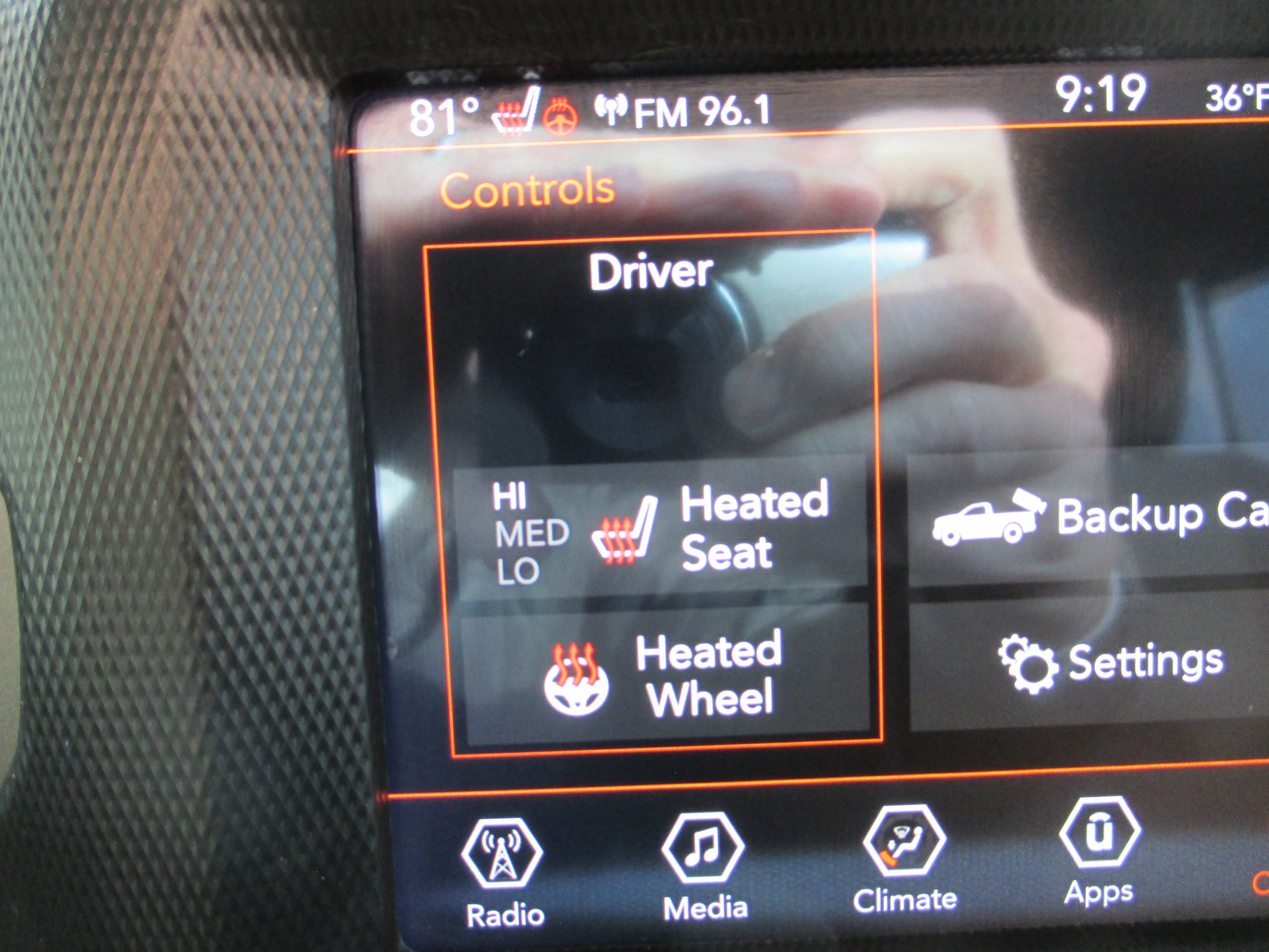 Used 2020 Jeep Gladiator Sport w/ Quick Order Package 24S image 19