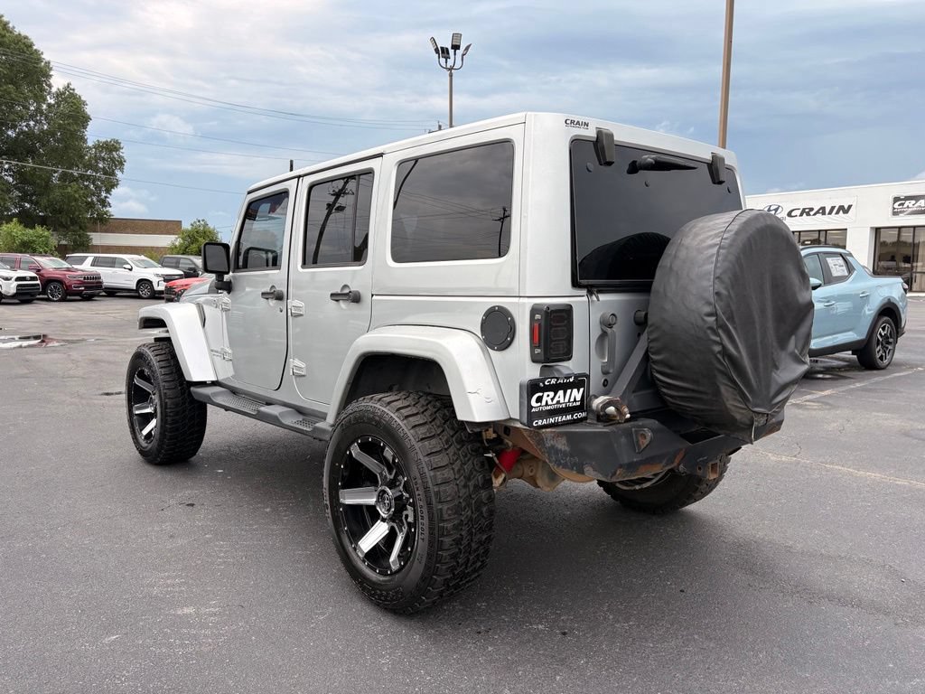 Used 2012 Jeep Wrangler Unlimited Sahara AWD/4WD image 5