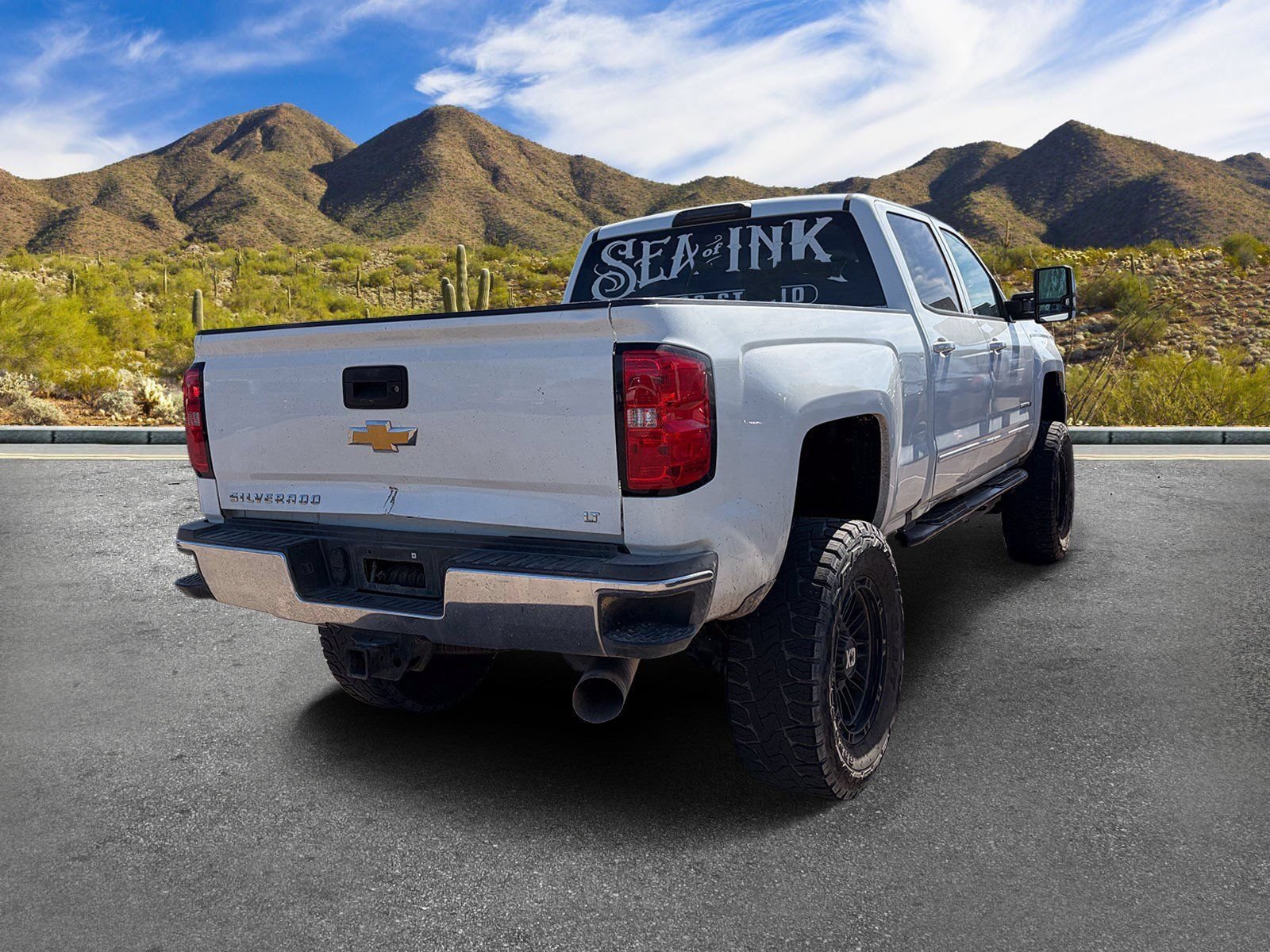 Used 2019 Chevrolet Silverado 2500 LT AWD/4WD image 3