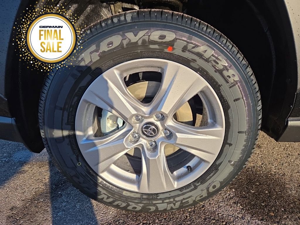 New 2025 Toyota RAV4 XLE image 10