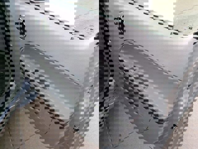 Used 2011 Chevrolet HHR LT image 17