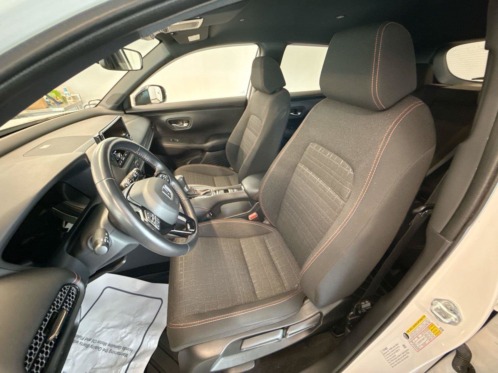 Used 2025 Honda HR-V Sport image 13