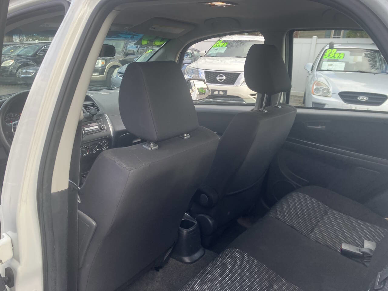 Used 2009 Suzuki SX4 Base AWD Crossover 4dr 4A image 24