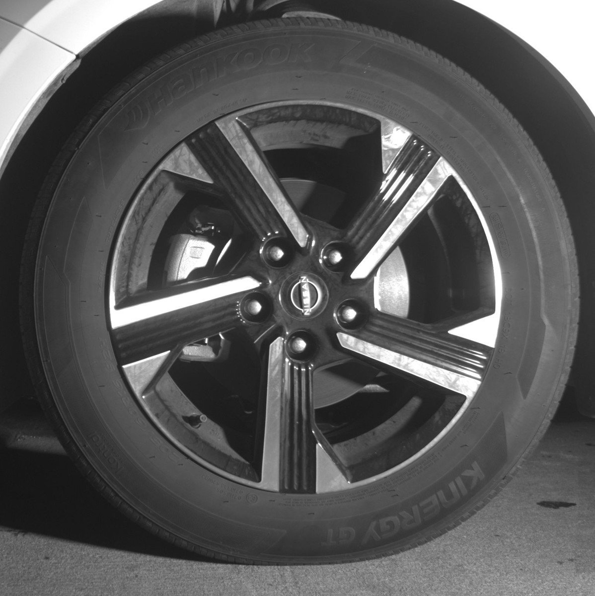 Used 2025 Nissan Sentra SV FWD image 12