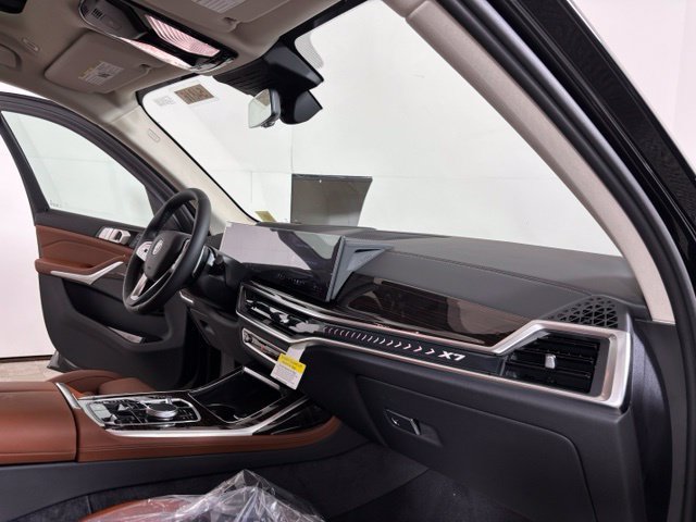 New 2027 BMW X7 xDrive40i AWD/4WD image 17