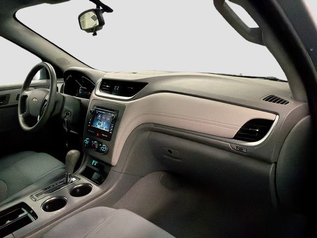 Used 2017 Chevrolet Traverse LS image 28