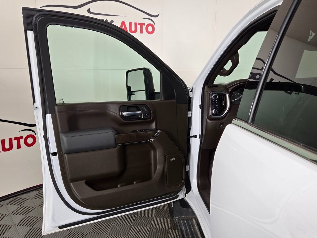 Used 2022 GMC Sierra 2500 Denali AWD/4WD image 11