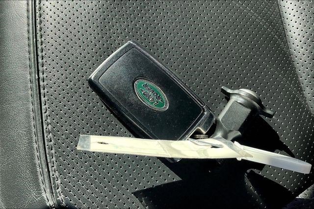 Used 2022 Land Rover Defender 110 X image 12