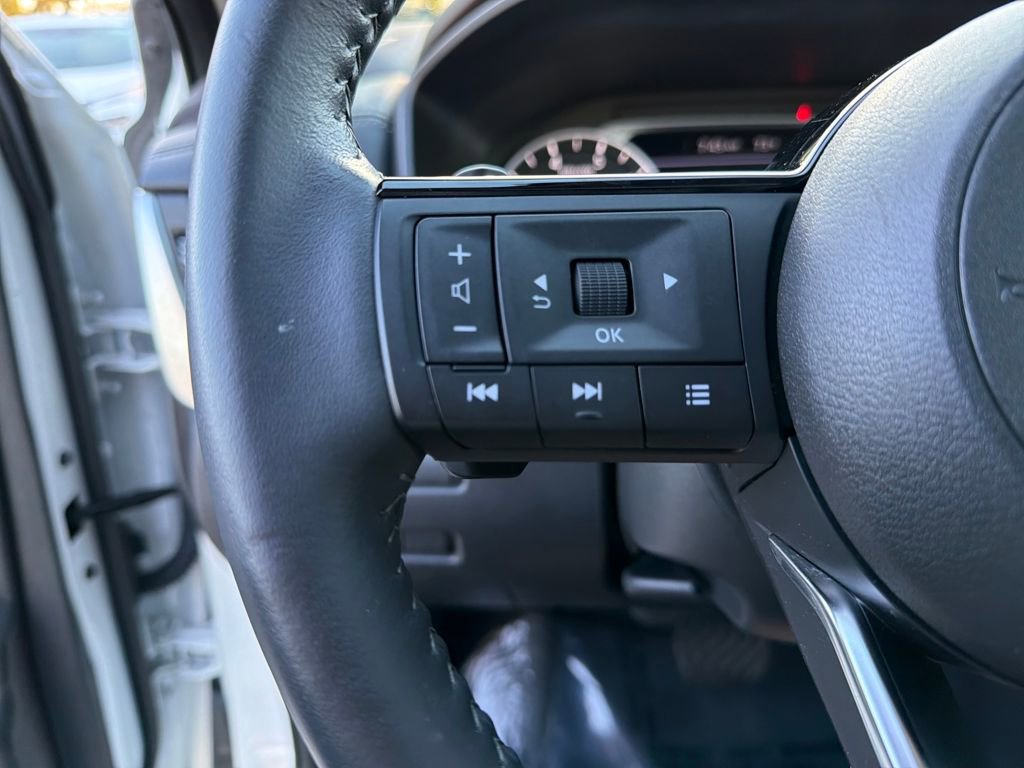 Used 2023 Nissan Rogue SV w/ SV Premium B Package image 50