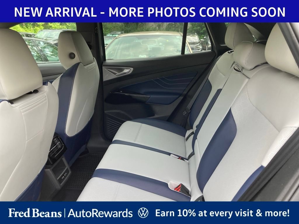 Used 2024 Volkswagen ID.4 Pro S AWD/4WD image 8