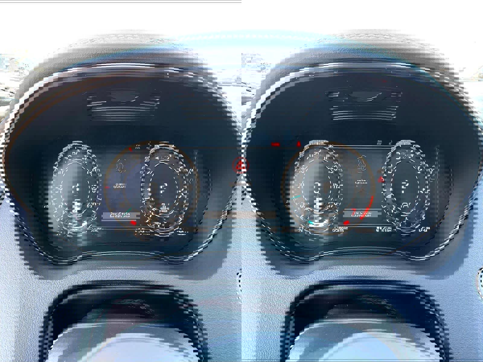 Used 2024 Jaguar E-PACE R-Dynamic SE image 21