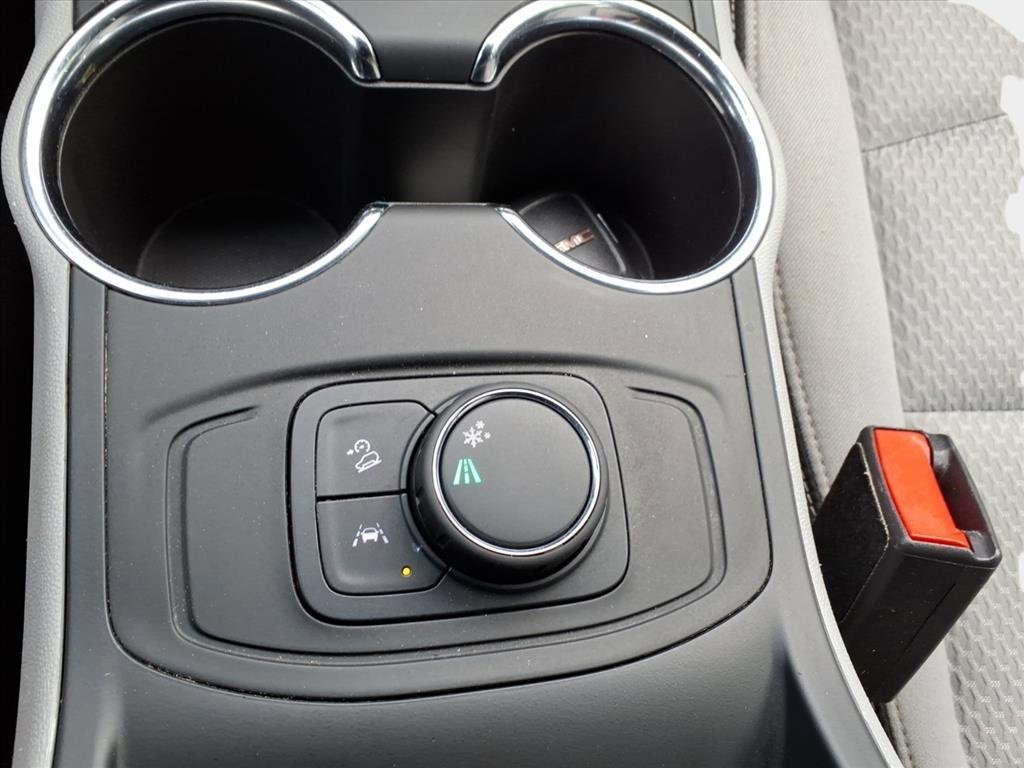 Used 2024 GMC Terrain SLE image 21